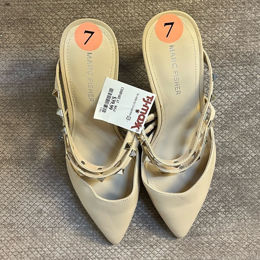Marc Fisher Leather Nude Studded Pumps Mules size 7 NWT - Picture 4 of 15